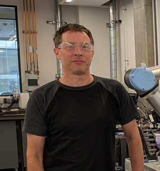 Dr. Troy Manning Senior Research Fellow, Prof. Rosseinsky's Group, University of Liverpool